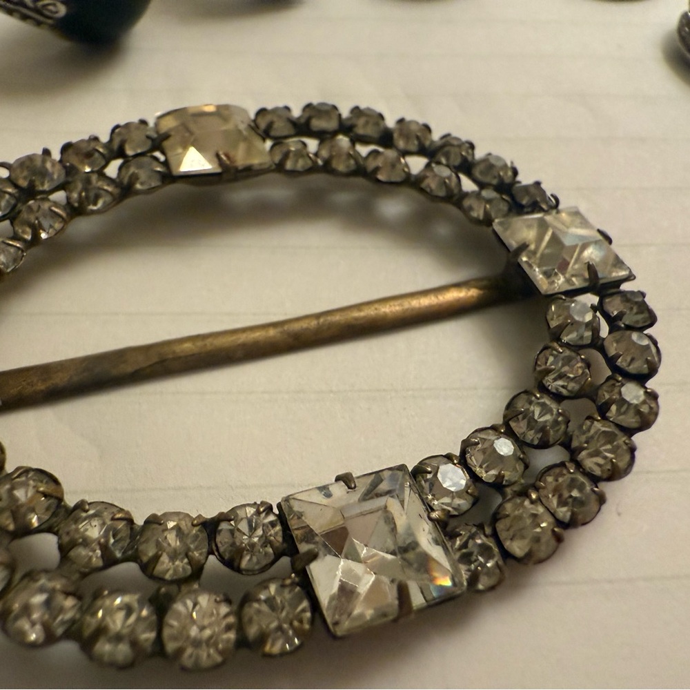 Vintage Rhinestone Buckle brooch oval